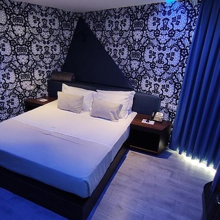 Motel Avenue Лейрия Экстерьер фото