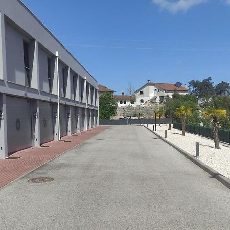 Motel Avenue Лейрия Экстерьер фото